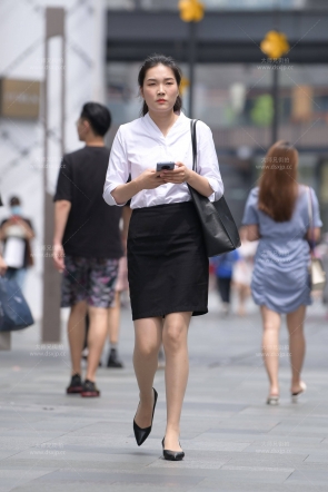制服肉丝美腿