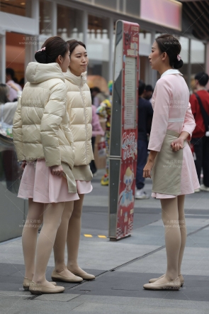 肉丝好利来小姐姐