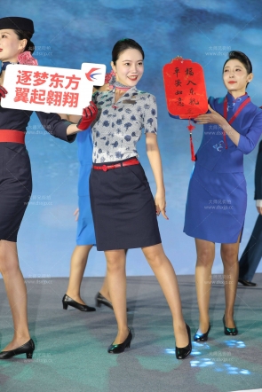 东航肉丝气质空姐