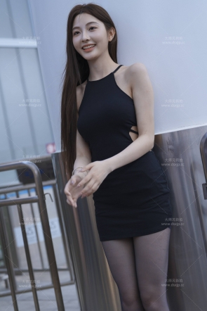 黑丝小雨滴