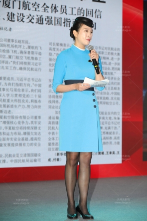 厦航的主持人小姐姐